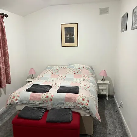 Lovely 1 Bedroom Flat In Quiet Wimbledon